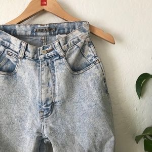 VINTAGE ACID WASH MOMMY JEANS